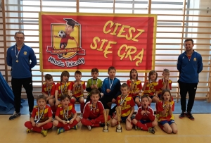 OSTATNIA KOLEJKA TLM  2017/2018 / r. 2009